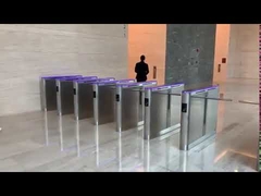 Catraca de Braço Retrátil para Ambientes Externos/Internos com Motor BLDC, Leitor de Cartão e Reconhecimento de Impressão Digital