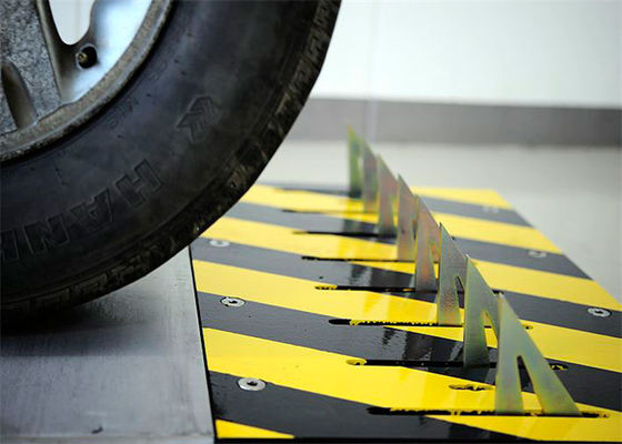 Barreira de Pneus Bidirecional para Segurança Rodoviária com Picos de Aço Inoxidável 304, Capacidade de Peso de 40T e Tempo de Elevação de 2s