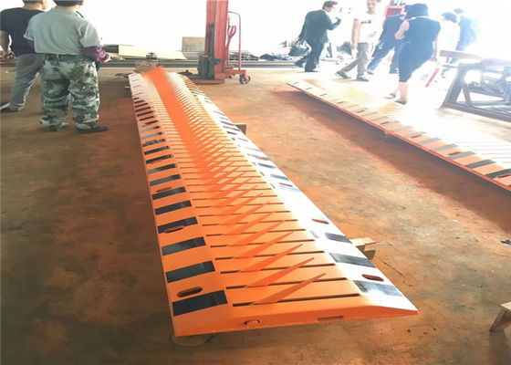 Assassino de pneus de bloqueio antiterrorismo com espessura de lâmina de 10 mm e construção de aço A3