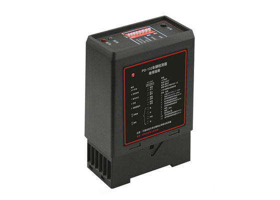 Detector de laço veicular de canal único PD132 com relés de saída de 240V/5A Faixa de frequência de 20 kHz a 170 kHz e tempo de reação de 100ms